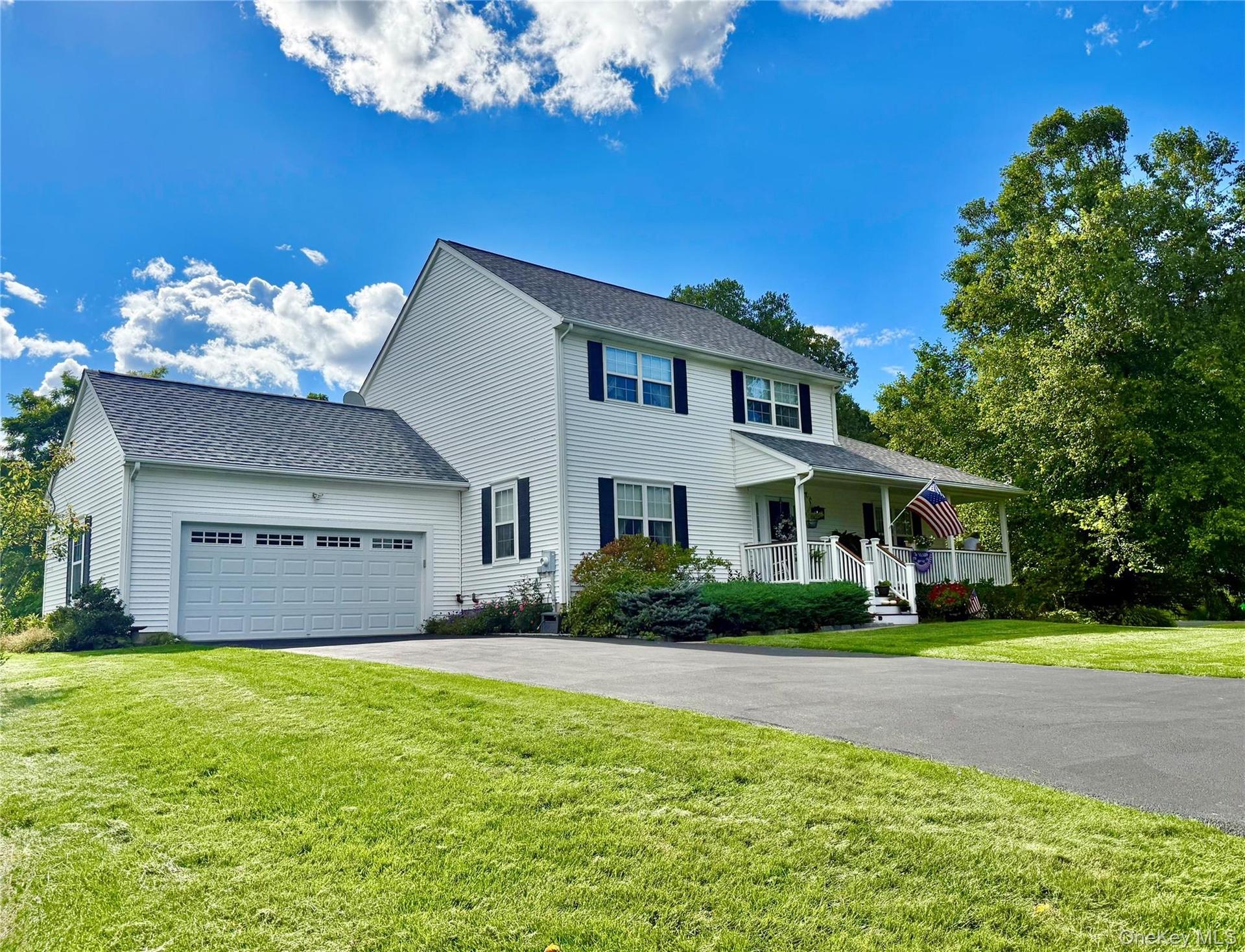 BEAUTIFUL COLONIAL OFFERS THREE BEDROOMS AND A DEN, 2.1 BATHS. THE PRIMARY BR SUITE IS ON THE FIRST FLOOR.
