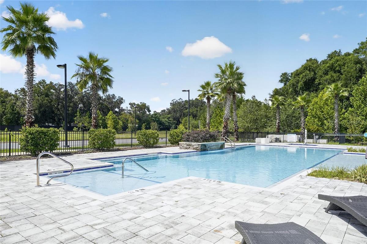 The Vue Pool and Cabana
