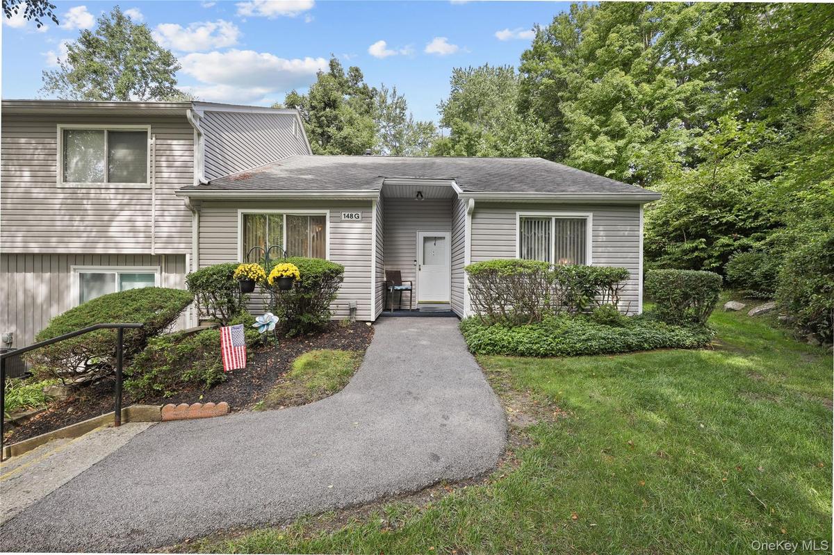 End Unit affords complete privacy