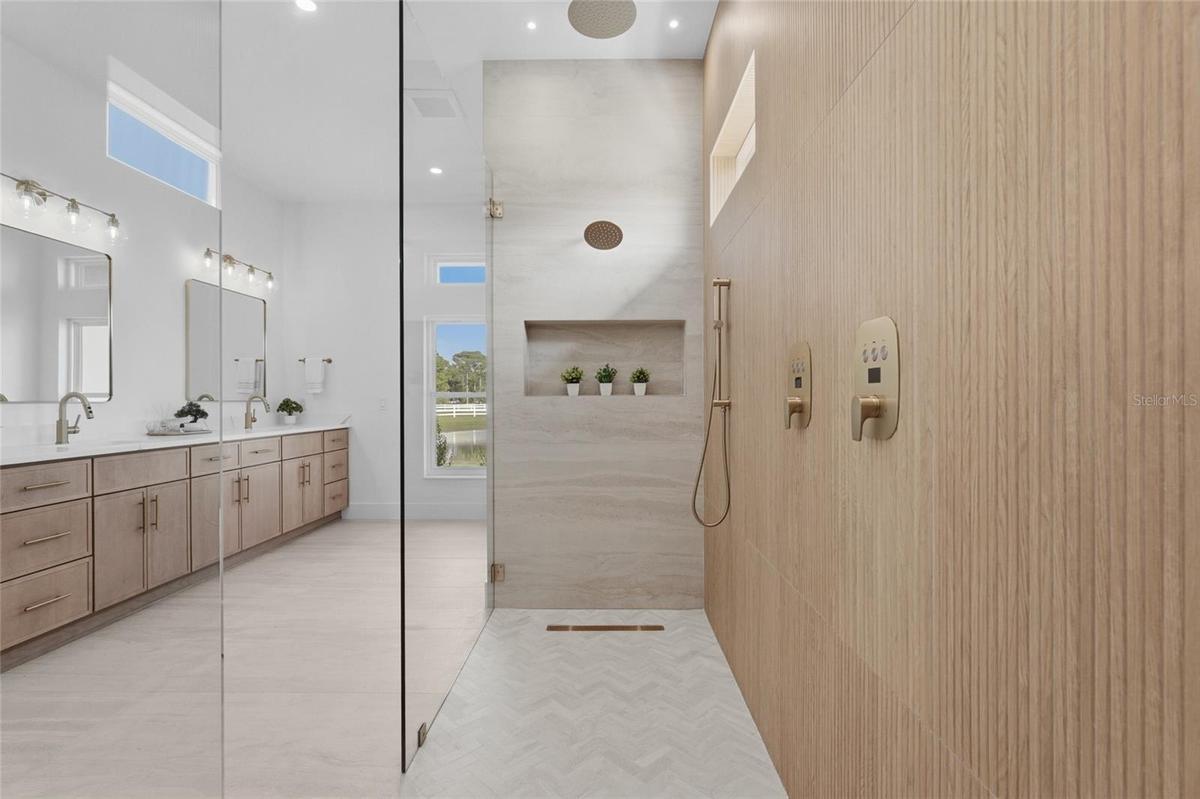 Spa-like primary ensuite