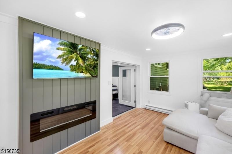 All Season Room