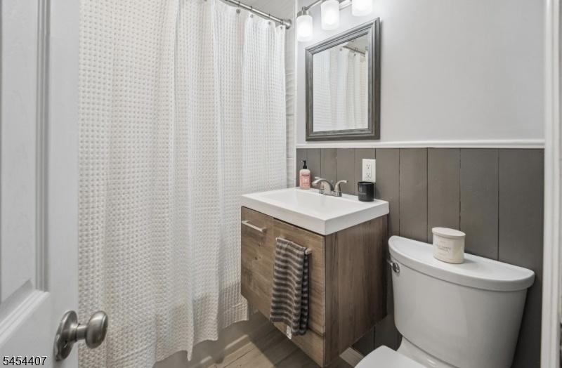 1st floor bathroom