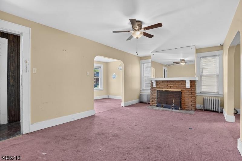 Living Room Unit 2