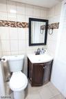 Full Bathroom 2