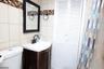 Full Bathroom 2