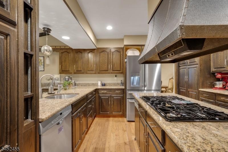 Eati-in-kitchen