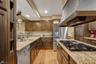 Eati-in-kitchen