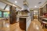 Eat-in-kitchen