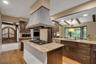 Eat-in-kitchen