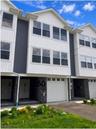 UNIT B MIDDLE TOWNHOME