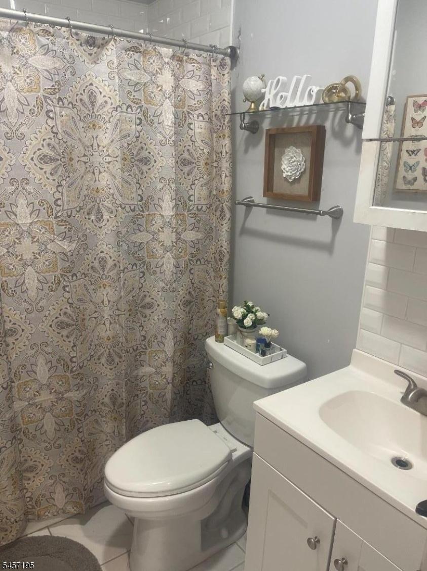 3 rd floor bathroom