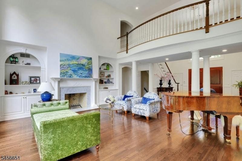 Formal LR Baby Grand included