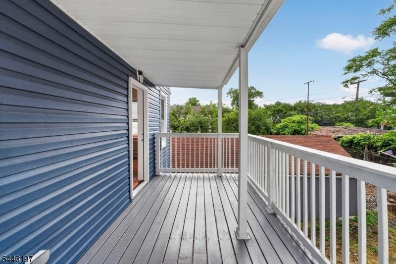 PORCH/DECK
