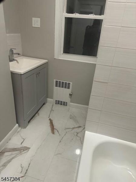 3rd Fl Bath
