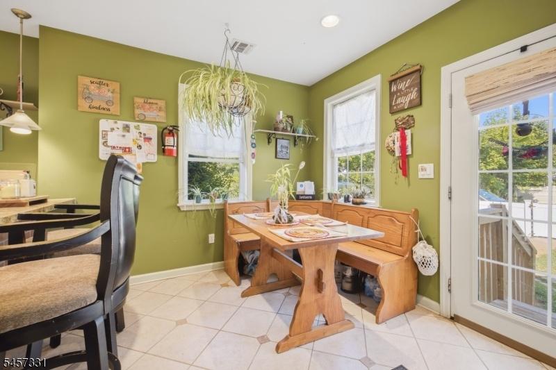 Eat In Kitchen