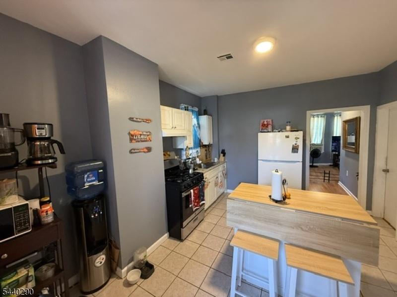 Kitchen 2nd fl