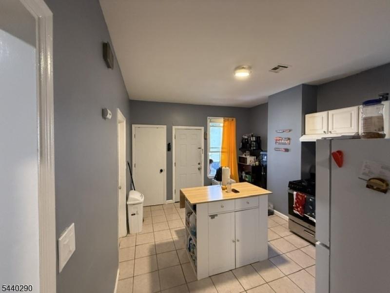 Kitchen 2nd fl