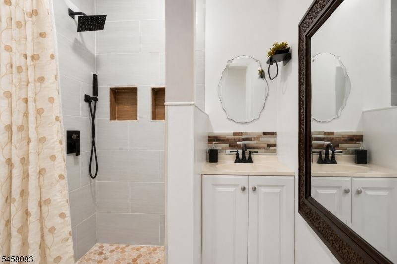 FULL BATH