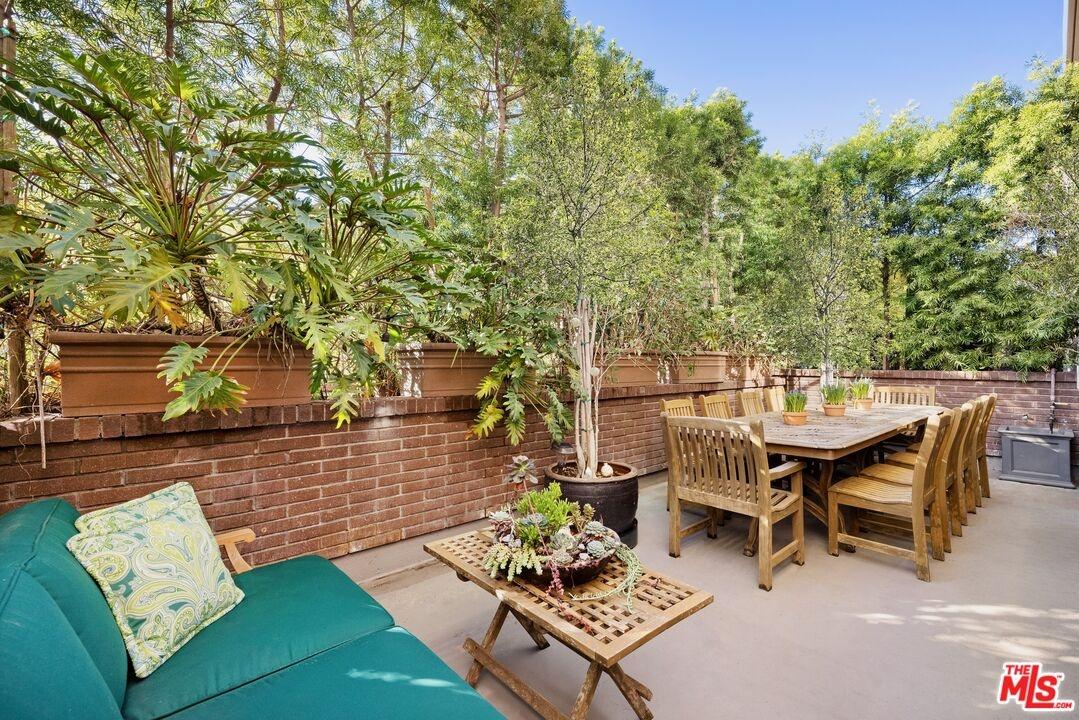Private patio