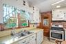 Eat-In-Kitchen