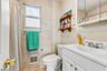 2nd flr bath