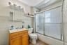3rd flr bath