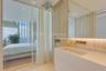 Master suite - bathroom 