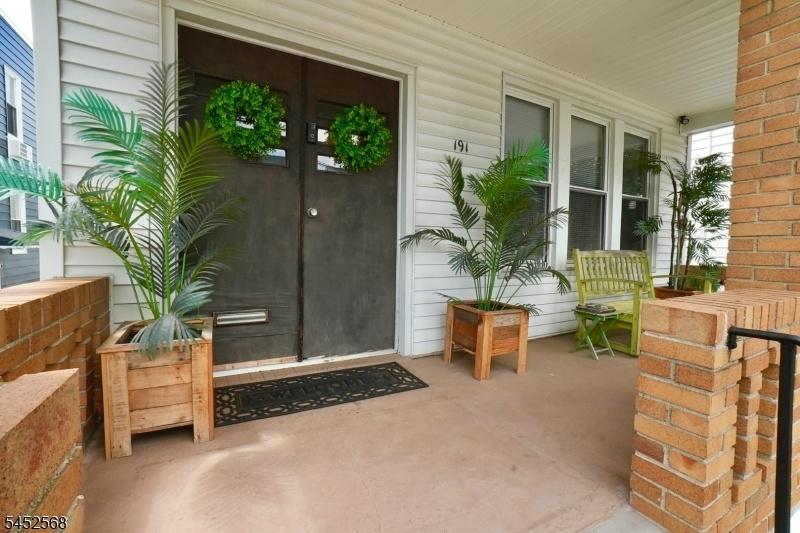 Sun porch