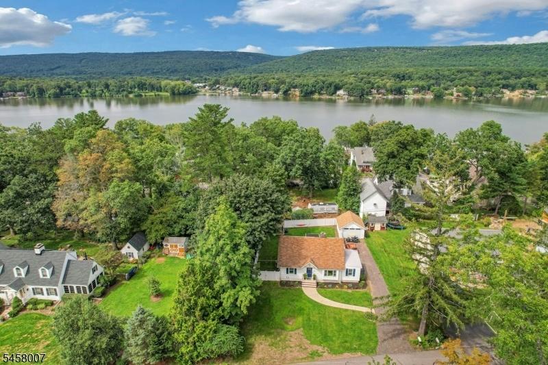 Awosting Lake Community