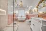 En Suite Bath