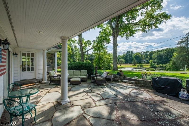 Flagstone patio