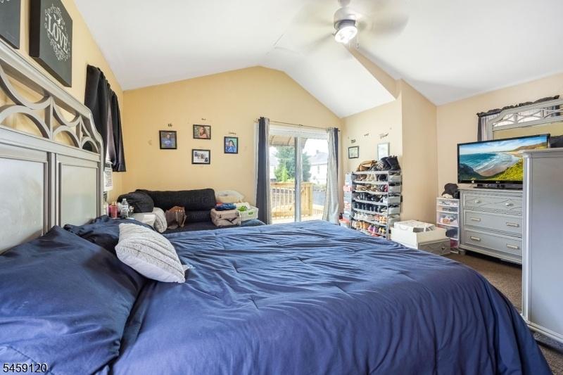 Bedroom unit 2