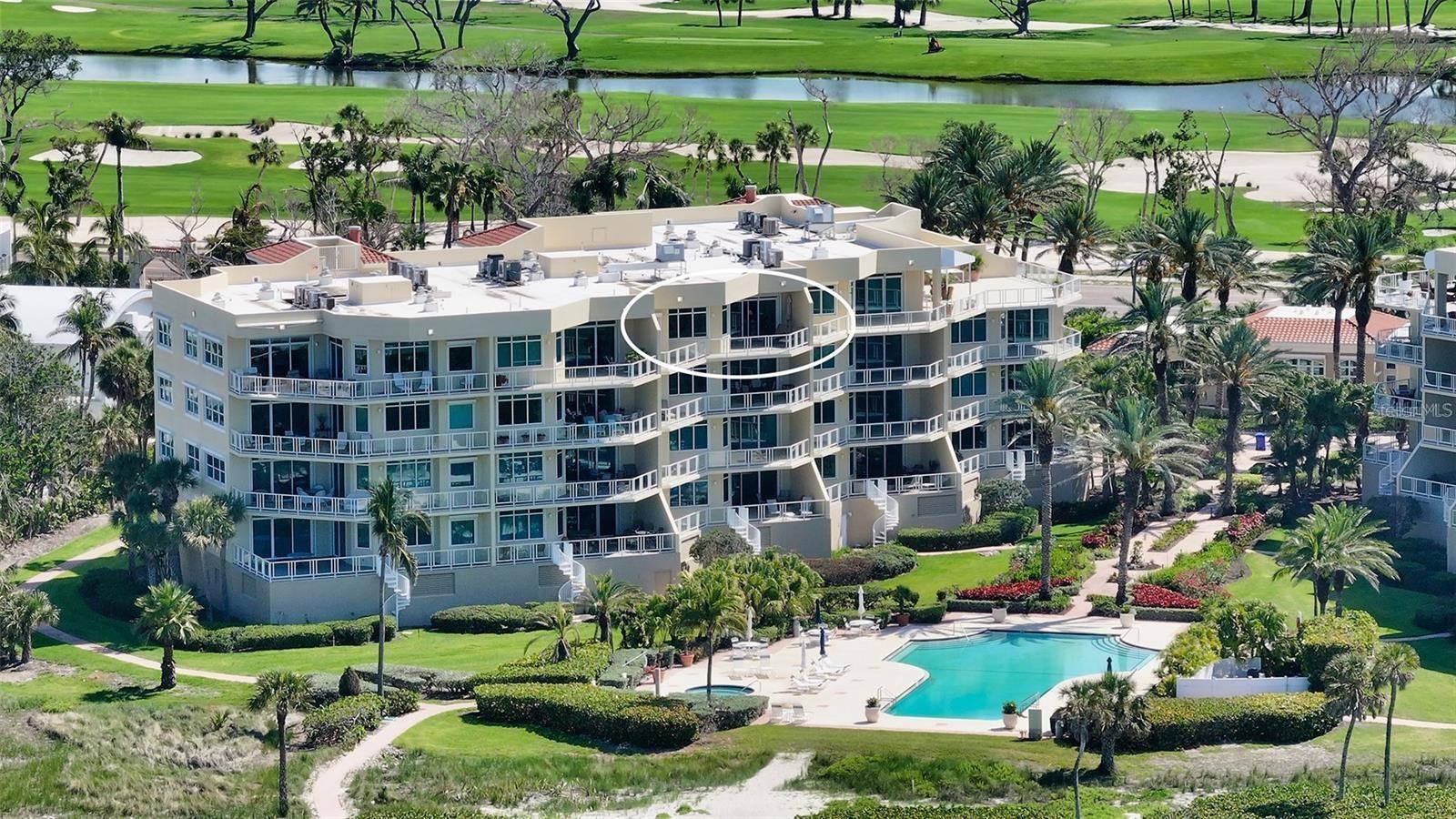 Welcome to Villa di Lancia - one of Longboat Key's finest luxury condominiums.