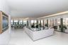 Living Room offers magnificent Ocean and Bay view !
