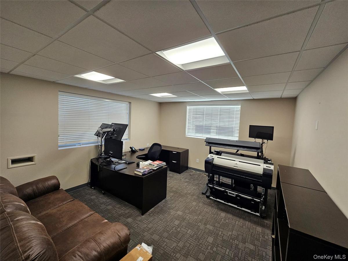 Office 1