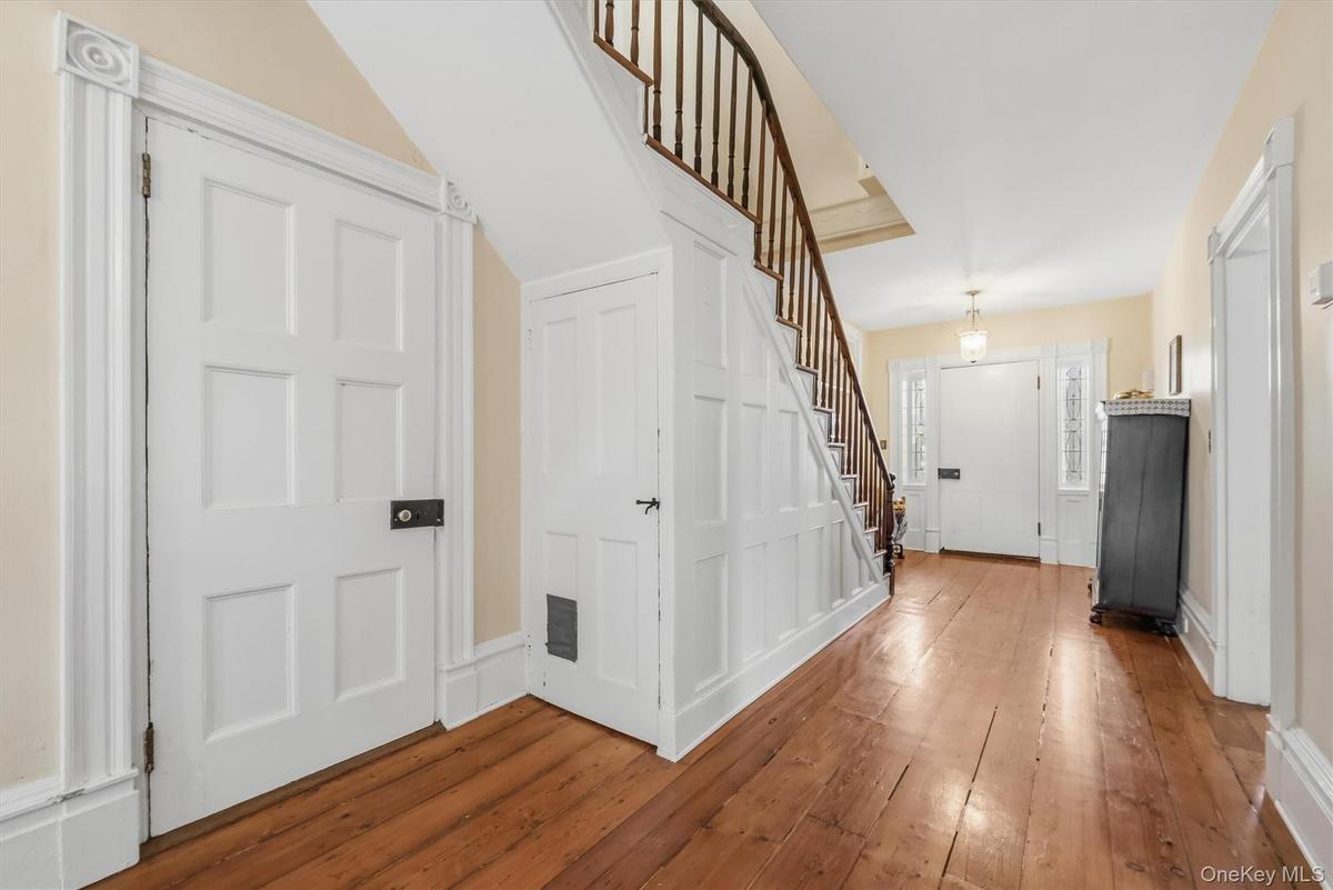 Main entrance through front doot