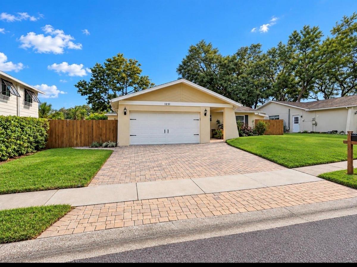 Driveway with pavers