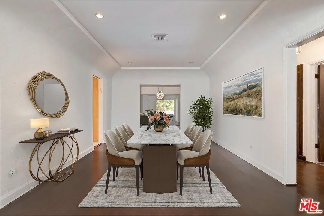 Virtually Staged Dining Area