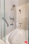 Primary Shower/Tub Combination