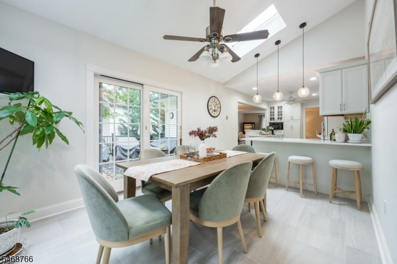 Breakfast Nook