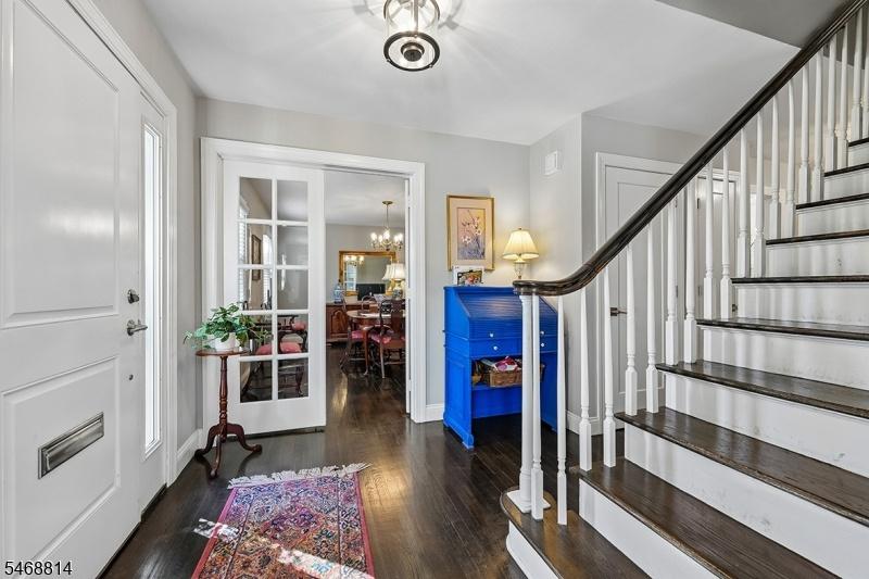 Foyer (view to Dining Room)