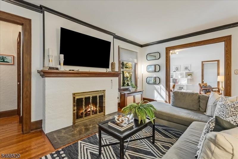 Living Room `