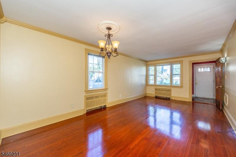 Large Living/Dining Room