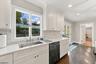 Beautiful Kitchen w Island