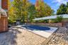 amazing backyard w Pool