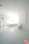 Full Bathroom 1