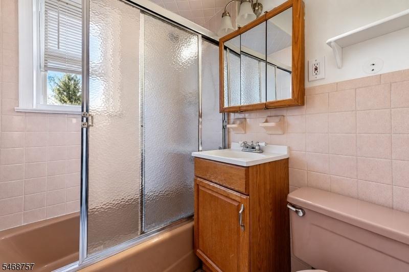 First Floor Bathroom