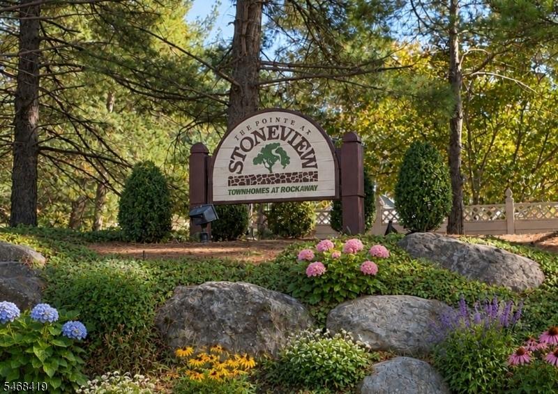 Stoneview Entrance