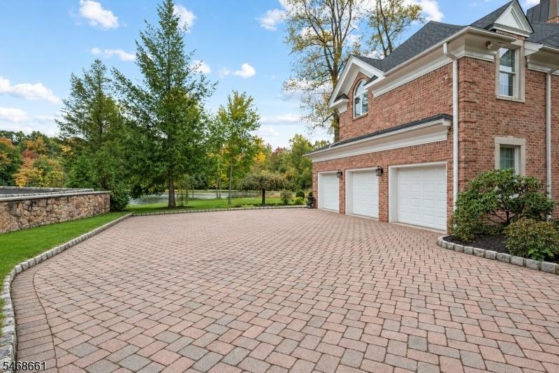 Three Car Garage