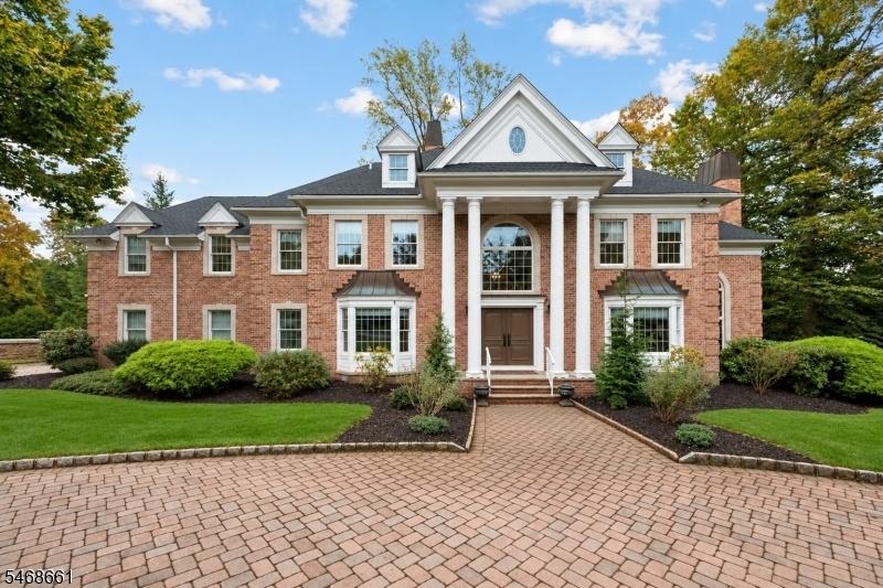 Prestigious Colonial